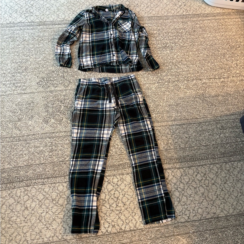 Old Navy Women's Plaid Pajama Set - Black, White, Green